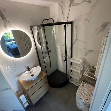 Uroczy Apartamet Z Ogrodkiem I Widokiem Na Nature, * Rumia