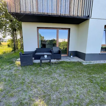 Uroczy Apartamet Z Ogrodkiem I Widokiem Na Nature, Rumia
